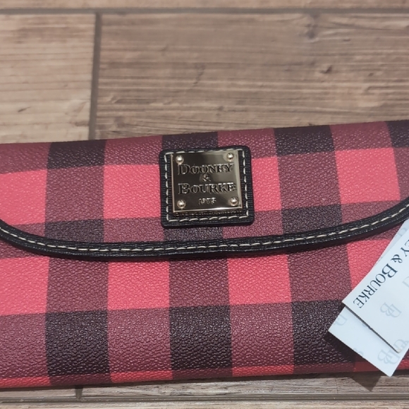 Dooney & Bourke Red And Black Checked Wallet - Picture 2 of 6